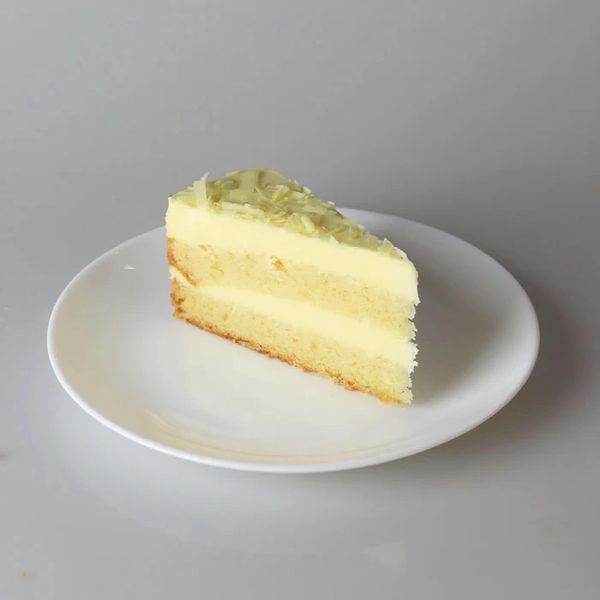 Lemon Mascarpone (14 slices)